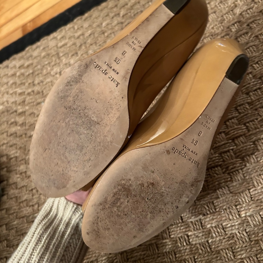 Kate Spade Bow Heels - Picture 3 of 4